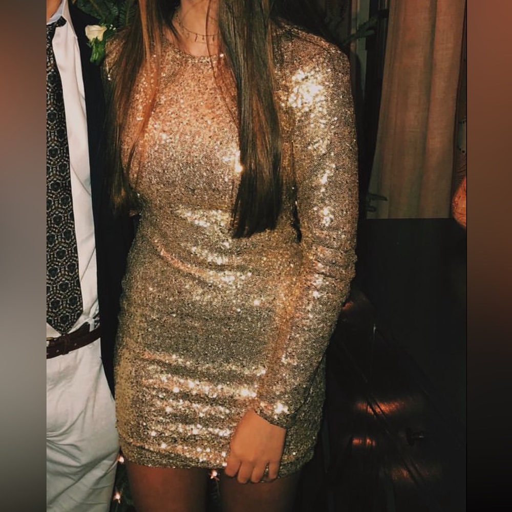Xenia Boutique - gold sequin dress